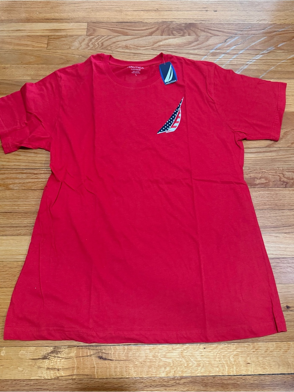 Nautica man crew neck T shirt L NWT